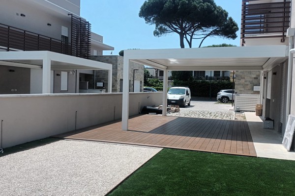 vendita e montaggio pergolati di legno-strutture da giardino