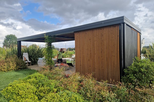 vendita e montaggio pergolati di legno-strutture da giardino
