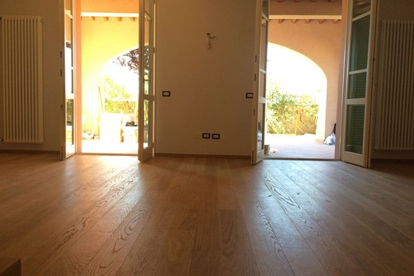 vendita e montaggio pavimentazioni in legno, parquet per interni