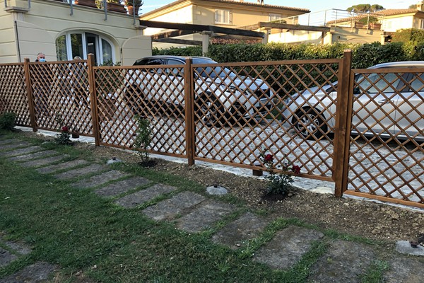 vendita grigliati in legno griglie arredi giardini piscine